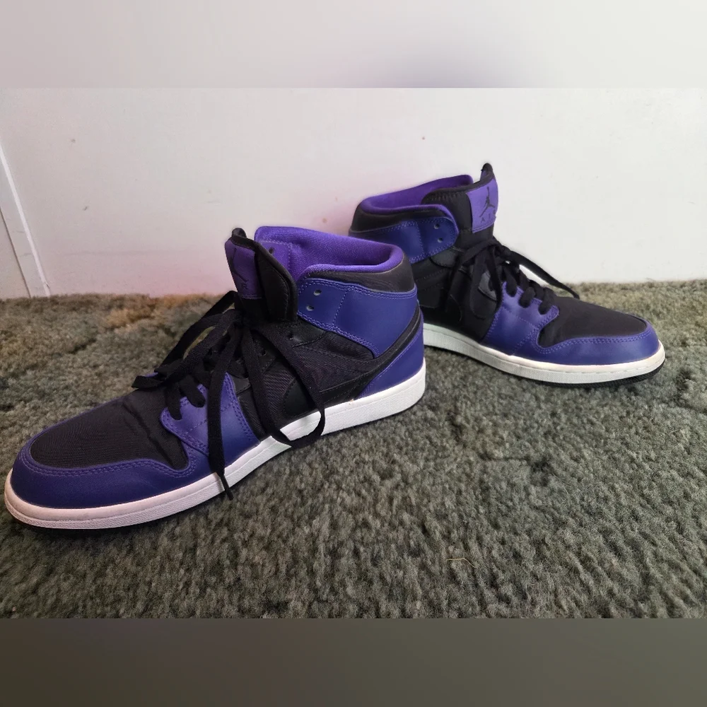 Air Jordan 1 - Retro Mid - Dark Concord - 2013 - Gently Pre- Loved - Picture 3 of 11